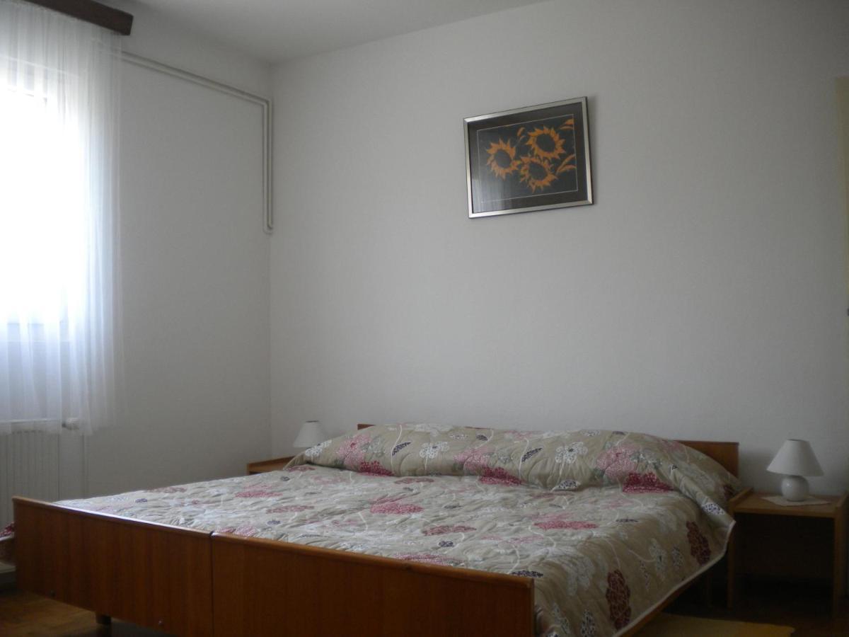 Apartments Biba & Lucy Ražanac 部屋 写真